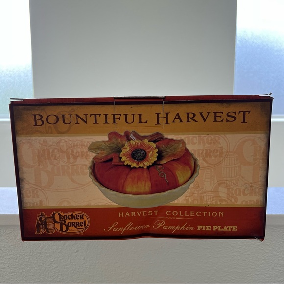 Cracker Barrel Bountiful Harvest Sunflower Pumpkin Pie Plate - Picture 2 of 13